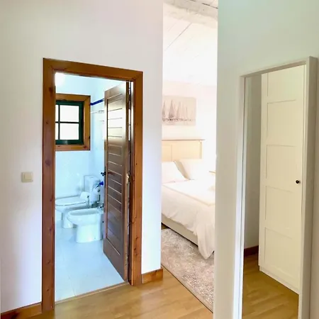 The Cliffs - Vue De Pantin