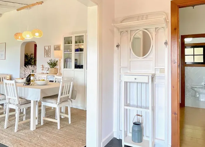 The Cliffs - Vue De Pantin Valdoviño